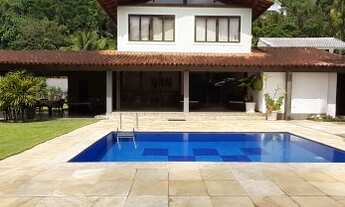 Imagem 7: Casa de condomínio para aluguel possui 300 metros quadrados com 4 quartos