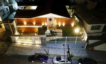 Imagem 2: Casa Alto Padrão para venda na Avenida Fernando Ferrari em Santa Maria