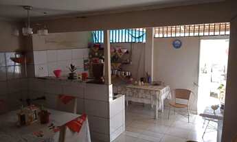 Imagem 4: Casa com 4 barracões