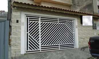 Imagem 2: Casa para Venda em Mogi das Cruzes, Jardim Universo, 2 dormitórios, 1 banheiro, 2 vagas