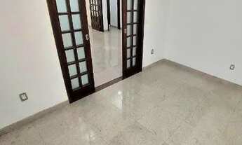 Imagem 4: Sobrado para venda possui 110 metros quadrados com 3 quartos em Vila Geny - Lorena - SP