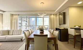 Imagem 7: Apartamento de 3 dormitórios com vista para o mar no bairro Navegantes