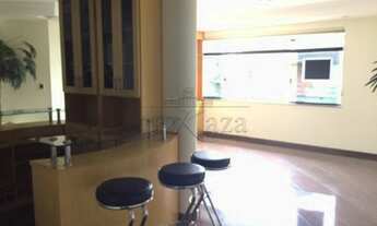 Imagem 3: Casa - Condomínio - Residencial Jardim das Colinas - 6 Dormitórios - 300m²