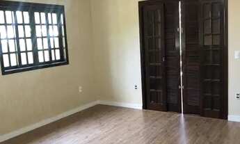 Imagem 7: Casa no Santa Paula Jacarei locação 4 dormitórios 2 suítes churrasqueira