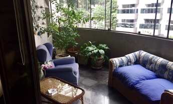 Imagem 3: 210 m2 - 4 dt (2 suites) - Varanda - 4 Vagas - Ótimo Local