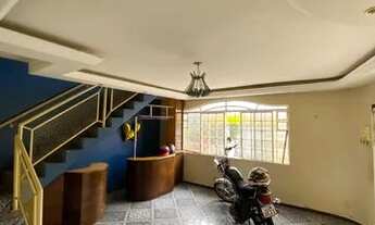 Imagem 6: Sobrado para venda possui 200 metros quadrados com 3 quartos em Guará I - Brasília - DF