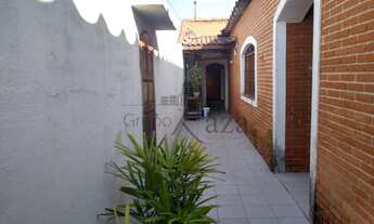 Imagem 3: Casa Residencial - Jacareí - Jardim Santa Maria - 3 Dormitórios - 250m²