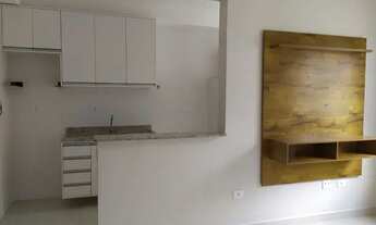 Imagem 4: Ensolarado, acabamento em porcelanato, melhor rua do bairro, com 35 m2