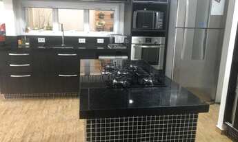 Imagem 3: Casa de condomínio para venda com 294 metros quadrados com 4 quartos