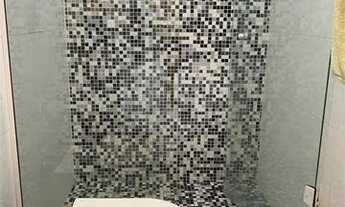 Imagem 4: Lindo apartamento no Campo Belo suite master, banheiro repleto de armários,2 suites