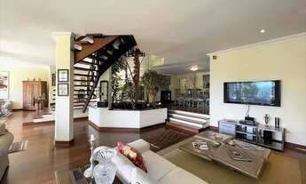 Imagem 1: Condomínio Palos Verdes - CASA Clássica, 4 suítes, gourmet, piscina e linda vista! Em 2 LO