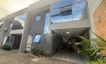 Imagem: SOBRADO EM COND. 3 QUARTOS SENDO UMA SUÍTE