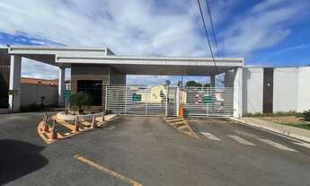 Imagem: Casa à venda 2 Quartos, 3 Vagas, 200M²