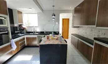 Imagem: Sobrado para venda tem 65 m2 com 2 quartos