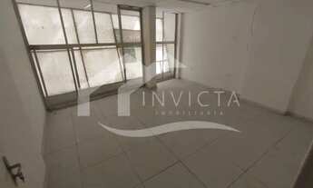 Imagem: Maravilhosa sobreloja em rua principal de