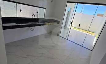 Imagem 1: Casa de 130m² no Condomínio Villaredo com 3 Quartos, 3 Banheiros e 2 Garagens