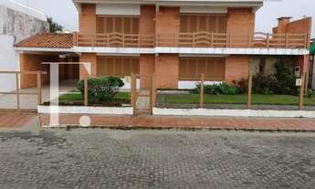 Imagem: Sobrado à Beira Mar à Venda em Atlântida