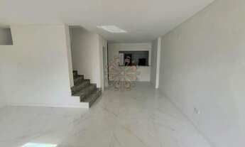 Imagem 3: Sobrados na Avenida Curitiba 4 Quartos, 1 Suíte, a poucos metros da Praia em Guaratuba