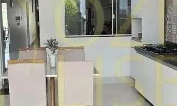 Imagem 7: Imóvel para venda possui 280 metros quadrados com 4 quartos