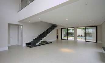 Imagem 3: Casa de 465 metros quadrados no bairro Tamboré com 4 quartos