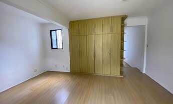 Imagem 5: Cobertura duplex com vista para a floresta