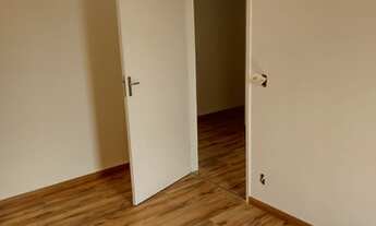 Imagem 7: Apartamento para aluguel possui 127 metros quadrados com 3 quartos em Vila Mariana - São P