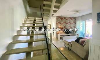 Imagem 7: Casa de condomínio para venda possui 370 metros quadrados com 5 quartos