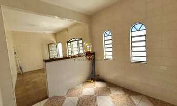 Imagem 2: Sobrado para aluguel tem 200 metros quadrados com 2 quartos em Centro - Jacareí - SP