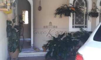 Imagem 5: Casa para aluguel possui 225 metros quadrados com 5 quartos