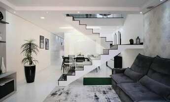 Imagem 2: Casa à Venda - Vila Guilhermina, 3 Quartos, 195 m2