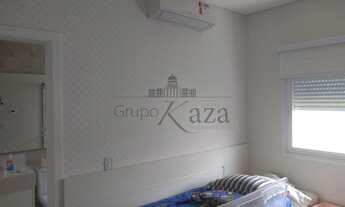 Imagem 4: Casa Alto padrão mobiliada, sala de cinema, jardim com paisagismo, ocupando dois terreno