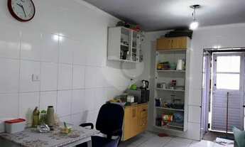 Imagem 2: Sobrado abaixo da avaliação ao lado do Metrô Jardim São Paulo