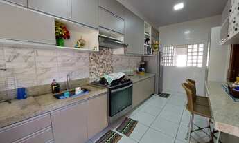 Imagem: Casa próx. Av. Tuiuiú - 2 quartos sendo