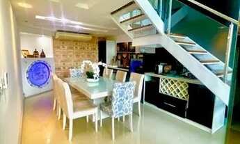 Imagem 7: Triplex alto padrão com vista