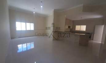 Imagem: Casa - Cidade Jardim - Jacareí - 2 Dormitórios