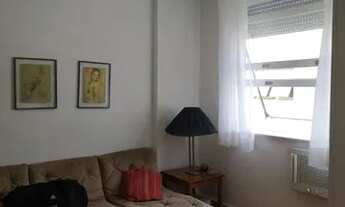 Imagem 2: Copacabana, Travessa Angrense, chamoso quarto e sala mobiliado