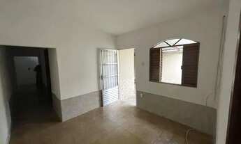 Imagem 2: Casa em campo grande(próx ao hospital Di carp) longe de comunidade