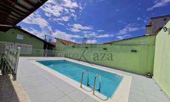 Imagem 4: Casa térrea com piscina no Parque Industrial