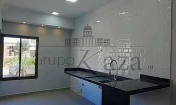 Imagem 5: Casa de condomínio para venda possui 120 metros quadrados com 3 quartos