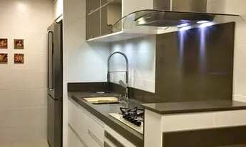 Imagem 6: Apartamento para venda possui 83 metros quadrados com 2 quartos em Abraão - Florianópolis