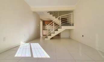 Imagem 4: Sobrado Triplex em condomínio fechado