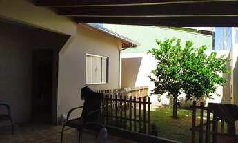 Imagem 2: Bela Casa no Bairro Jardim Europa II-Com Area Construida 140 M² - Excelente Localização