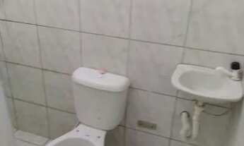 Imagem 5: Aluga-se kitnet Casa com 1 dormitório