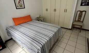 Imagem 6: Seu Novo Lar na Graça: Espaçoso Apartamento com Oportunidade Única