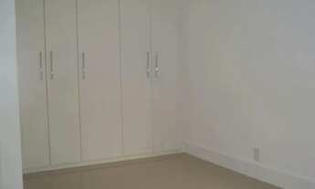 Imagem 2: APARTAMENTO DE FUNDOS TOTALMENTE REFORMADO COM SALA E QUARTO SEPARADOS COM ARMÁRIOS EMBUTI