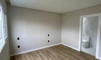 Imagem 5: Sobrado com 3 dormitórios sendo 2 suítes e 1 master e 2 vagas de garagem, Camboriú/SC