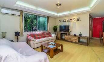 Imagem 1: Apartamento à venda em Petrópolis com 79 m², 2 quartos, 1 vaga