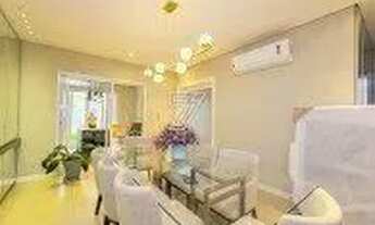 Imagem 5: Imóvel para venda possui 312 metros quadrados com 4 quartos em São Braz - Curitiba - PR