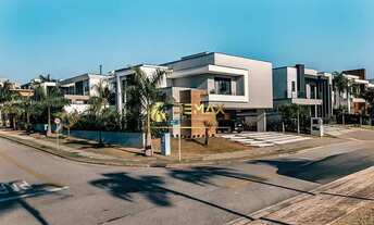 Imagem: Sobrado à venda de esquina 5 suítes Alphaville