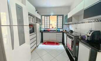 Imagem 6: Imóvel para venda com 200 metros quadrados com 4 quartos em Residencial Solar Ville - Goiâ